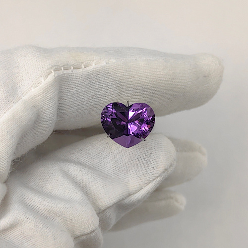 Аметист, сердце 10*12 мм