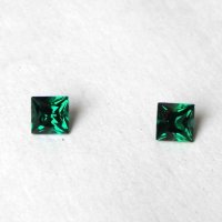 Изумруд гидротермальный, квадрат 4*4 мм