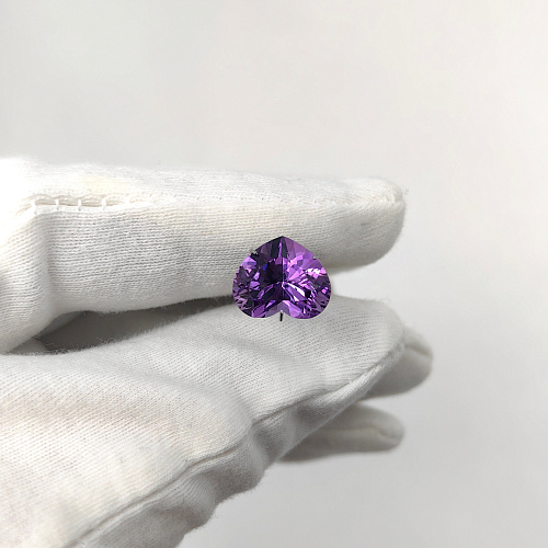 Аметист, сердце 10*12 мм