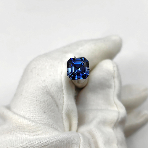 Сапфир выращенный, ашер, 8*8 мм