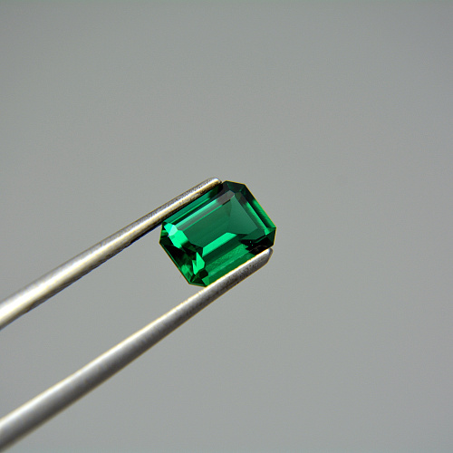 Изумруд гидротермальный, октагон 8*6 мм