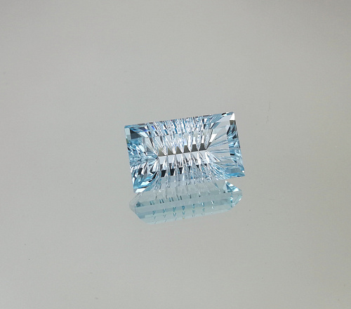 Топаз голубой, багет фантазийный 10*17 мм