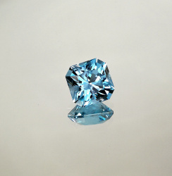 Топаз, октагон, 12*12 мм