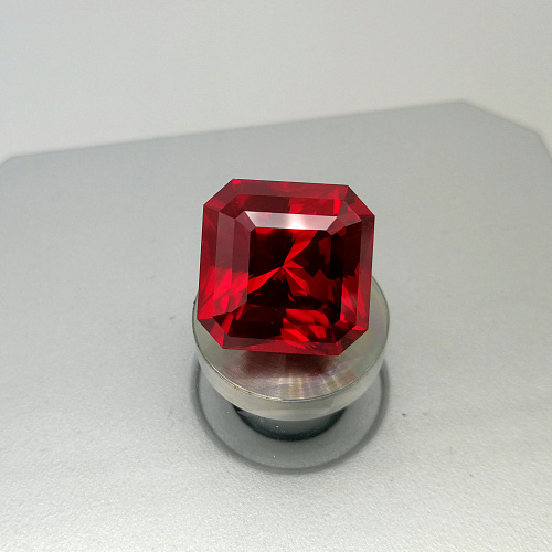 Рубин выращенный, октагон 12*12 мм