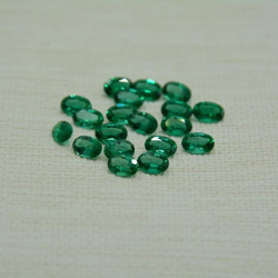 Изумруд гидротермальный, овал, 6*4 мм
