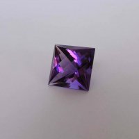 Аметист выращенный, квадрат, 14*14 мм