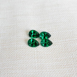 Изумруд гидротермальный, груша 12*8 мм