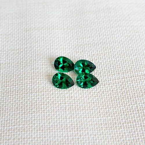 Изумруд гидротермальный, груша 12*8 мм