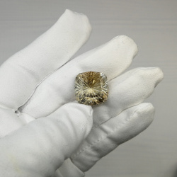 Топаз винный, фантазийная огранка, антик 18*18 мм