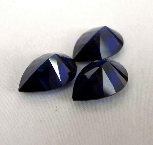 Сапфир выращенный, груша 10*15 мм
