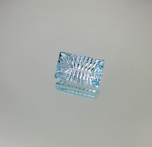 Топаз голубой, багет фантазийный 10*17 мм