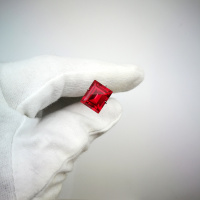 Рубин выращенный, багет 10*12 мм