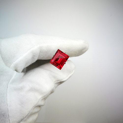 Рубин выращенный, багет 10*12 мм