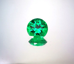 Изумруд колумбийский гидротермальный круг 13 мм