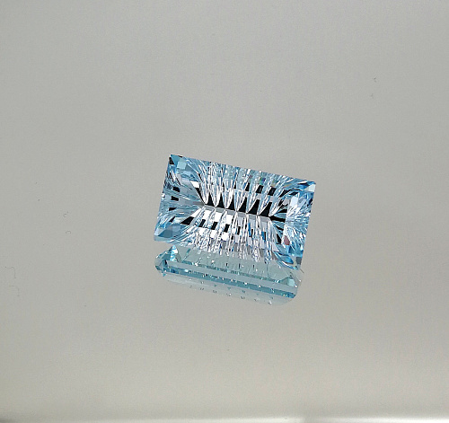 Топаз голубой, багет фантазийный 10*17 мм