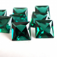 Изумруд гидротермальный, квадрат 9*9 мм