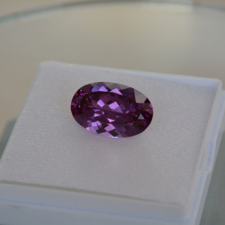 Корунд выращенный, овал 20*13 мм