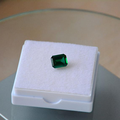 Изумруд гидротермальный, октагон 10*8 мм