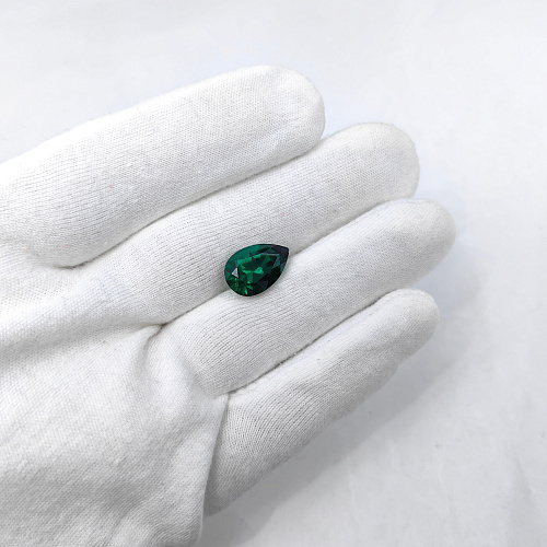Изумруд гидротермальный, груша 10*15 мм